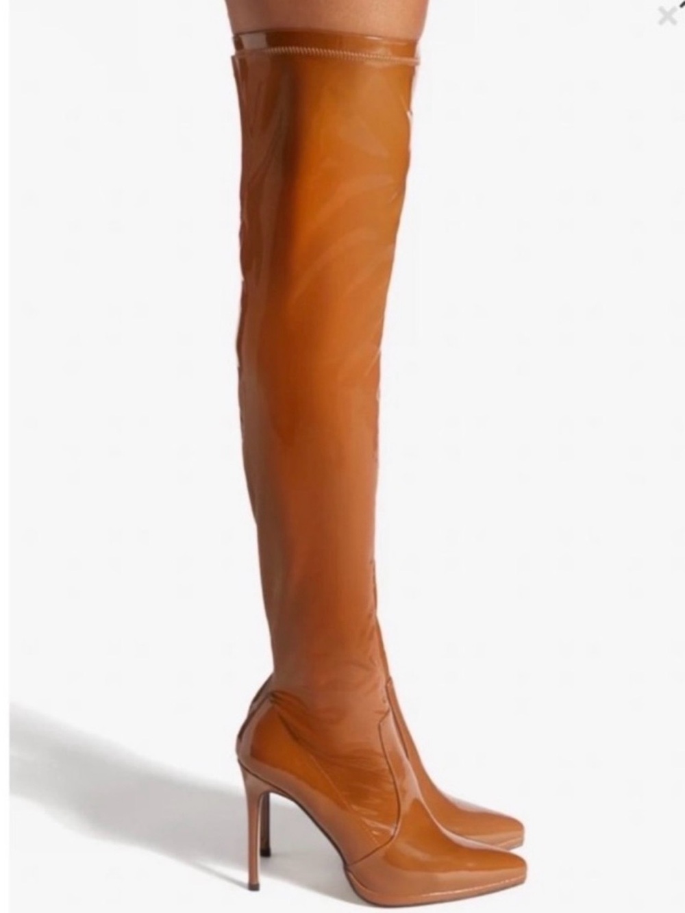 Shoe Dazzle Lekisha Tan /camel, Patent faux leather Thigh High Boots 6 NWOT